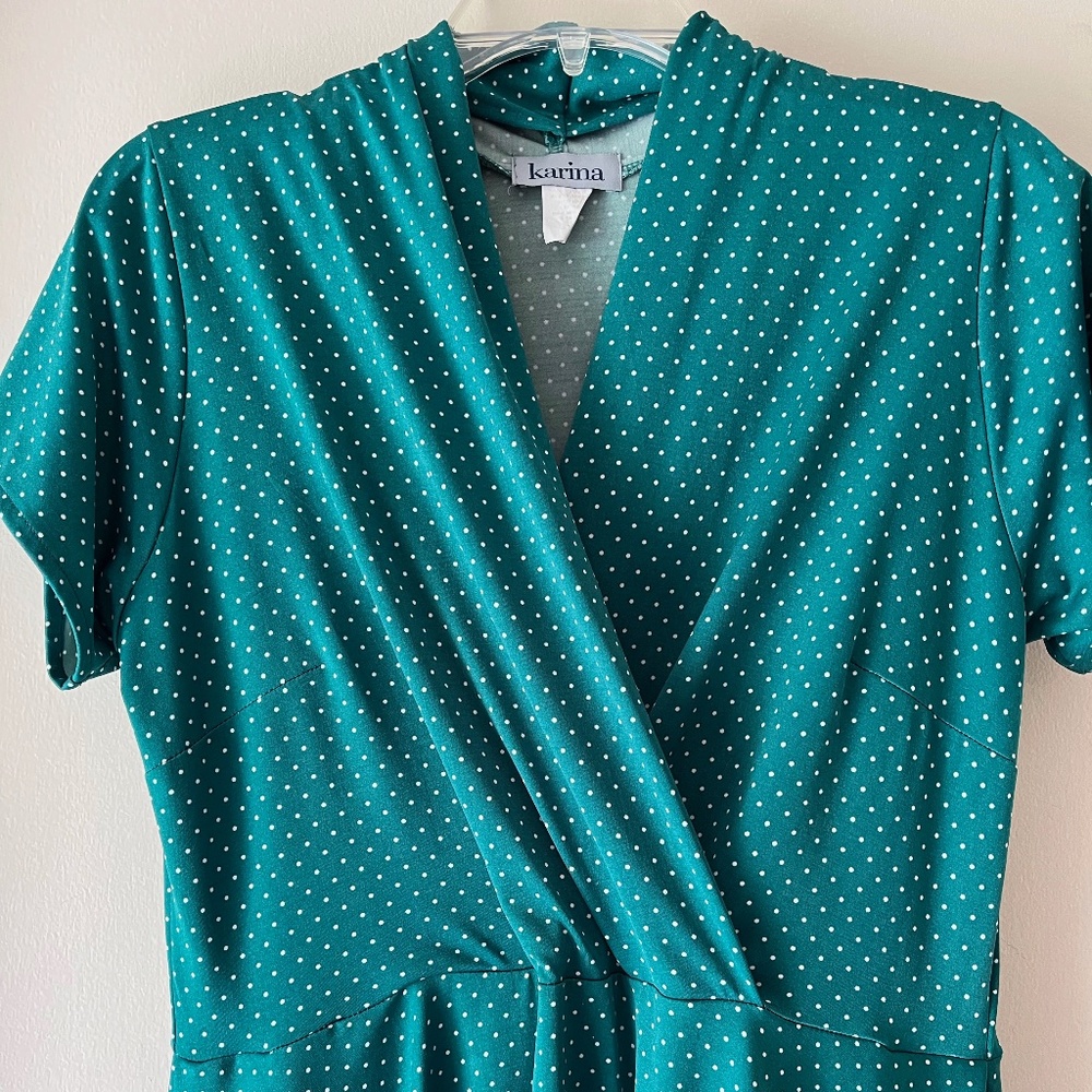 Karina XL green polka-dot knee-length dress with pockets